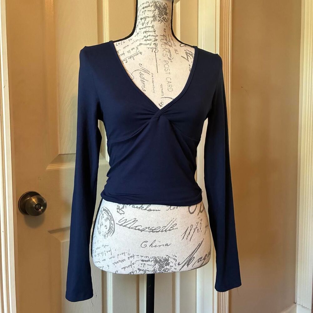 Unbranded Women's Navy and Blue Blouse